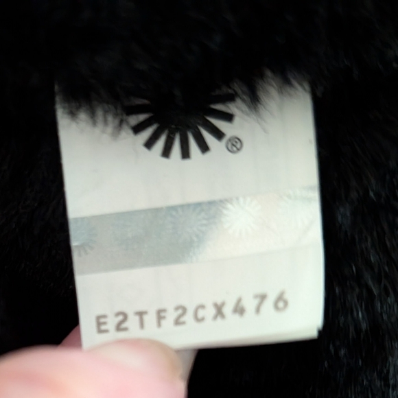 NWT UGG Classic Short II Women's Boots - Black Size 9 - Picture 4 of 6